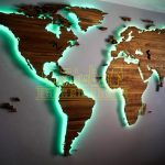 نقشه جهان با نور مخفی سبز