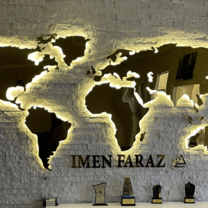 جلوه شرکت ایمن فراز با تابلو نقش جهان فضایی ایده آل با تابلوی نقش جهان